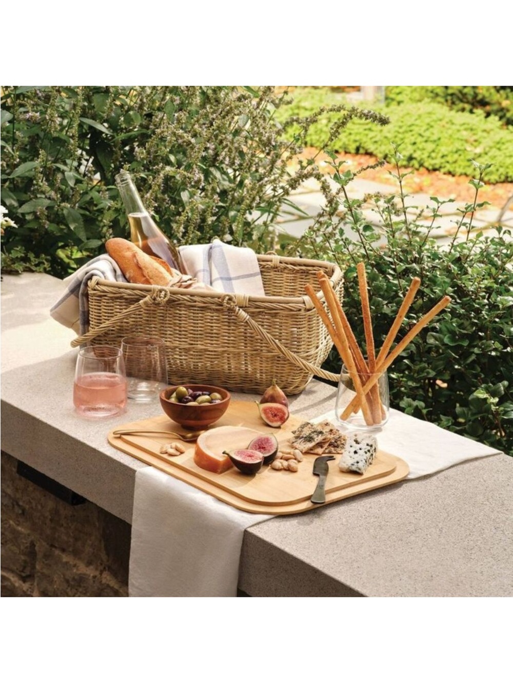 NEW! Threshold Woven Rattan Picnic Basket - Picture 2 of 5